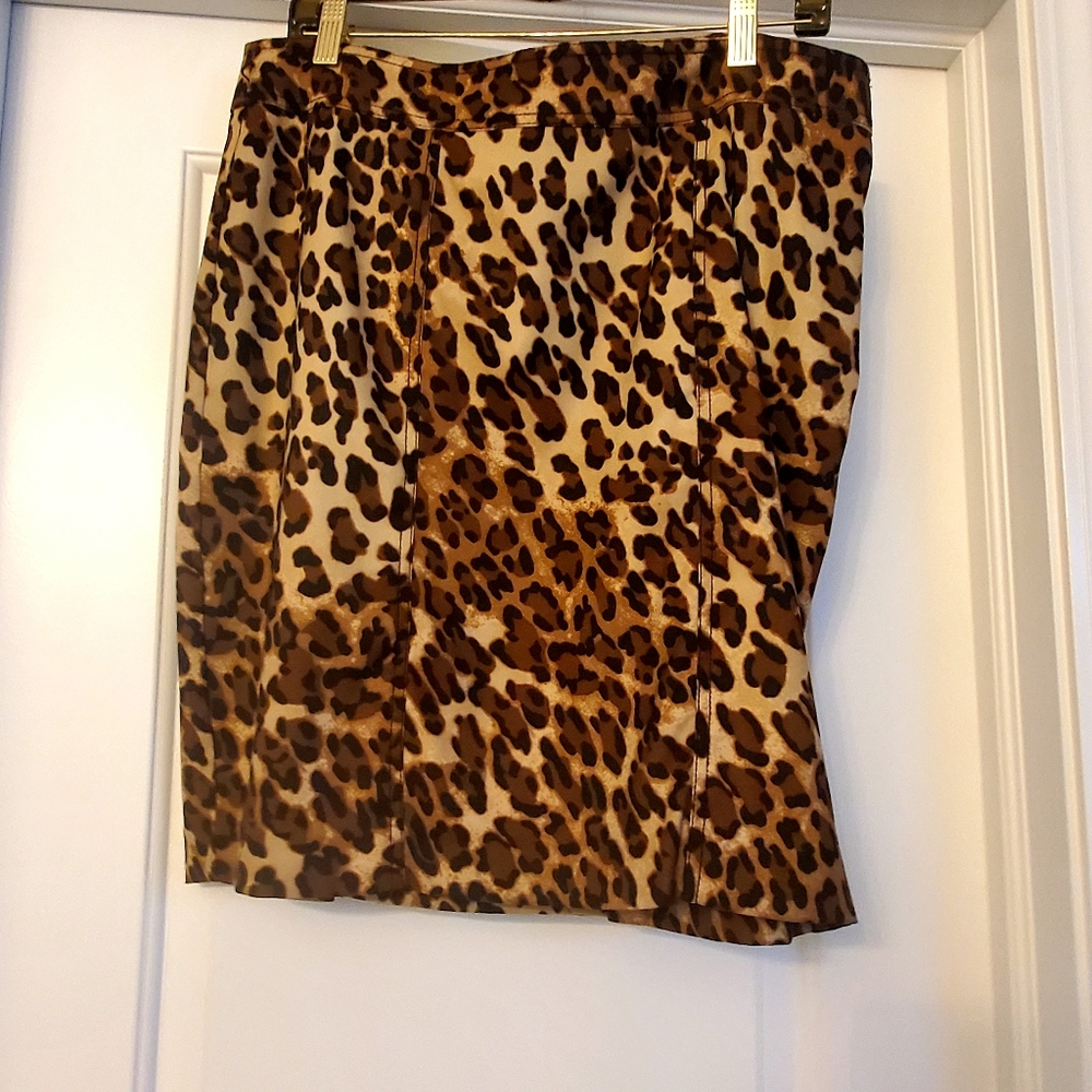 Cache Leopard Print Skirt - image 5